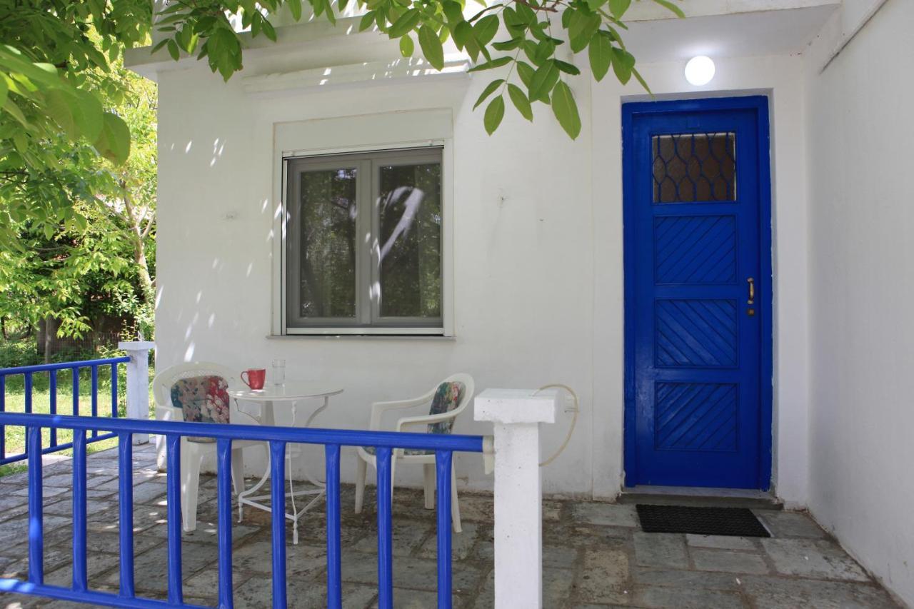O Pyrgos Accommodations Panormos  Esterno foto